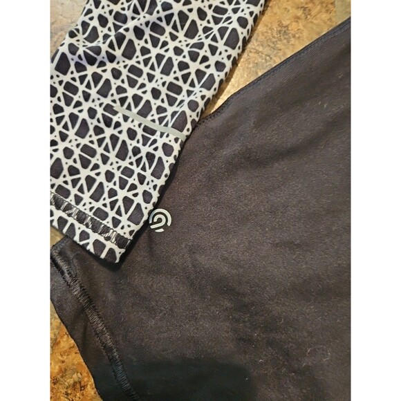 Champion C9 Quarter Zip Geometric Print with Black Panels Size M thumbholes (A84 - Picture 7 of 10